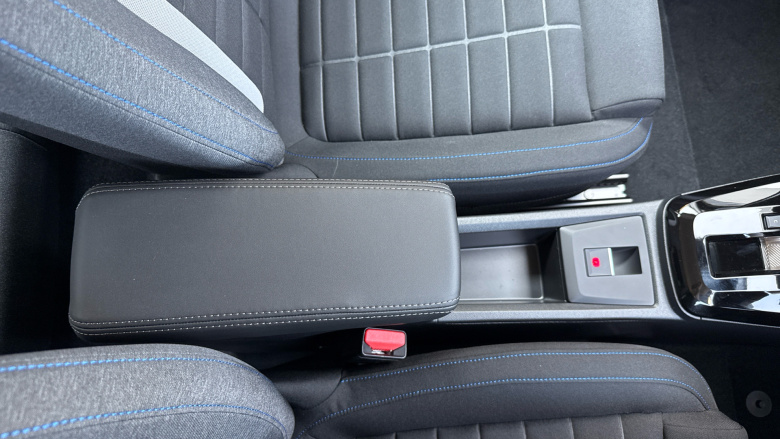 Citroen C3 83kW Plus 44kWh 5dr Auto Electric Hatchback